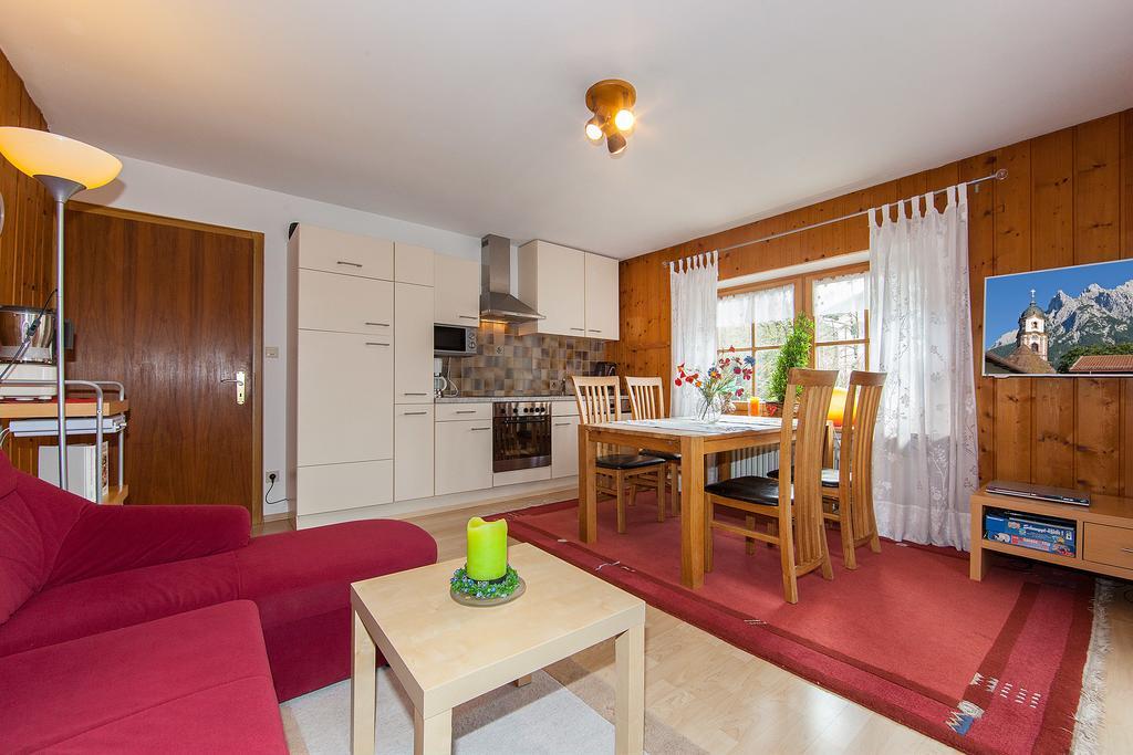 Ferienhaus Beim Veitele Apartment มิทเทนวัลด์ ภายนอก รูปภาพ